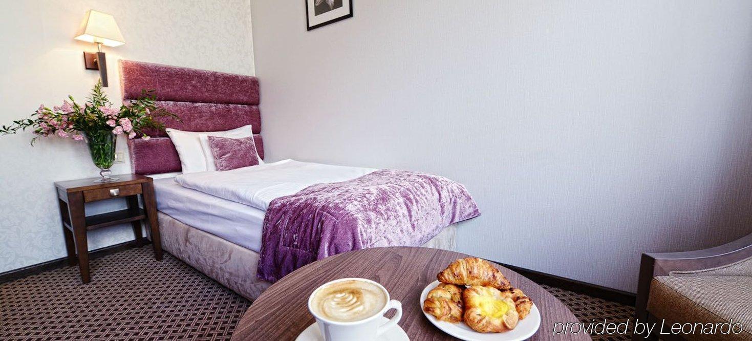 Hotel Silvia Gold Gliwice Room photo